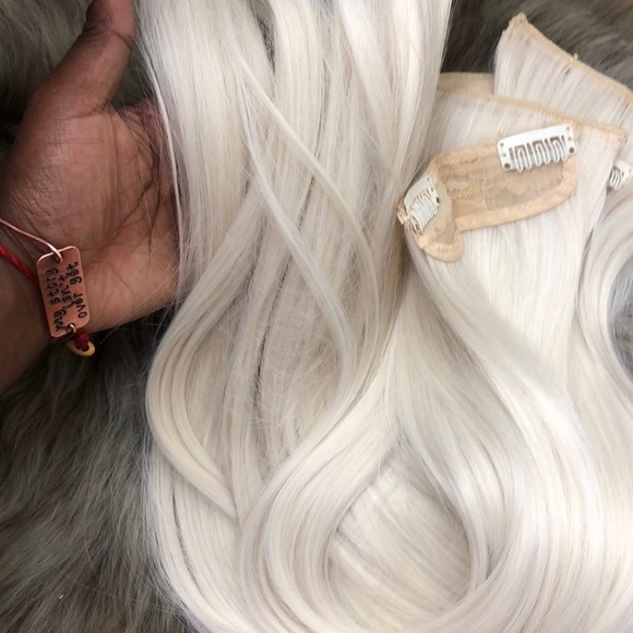 24” WHITE BLONDE STRAIGHT 280 G  4 PEICE CLIP INS main image 6